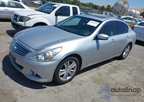 2015 Infiniti Q40 из США, поврежденный, VIN JN1CV6AP4FM502186